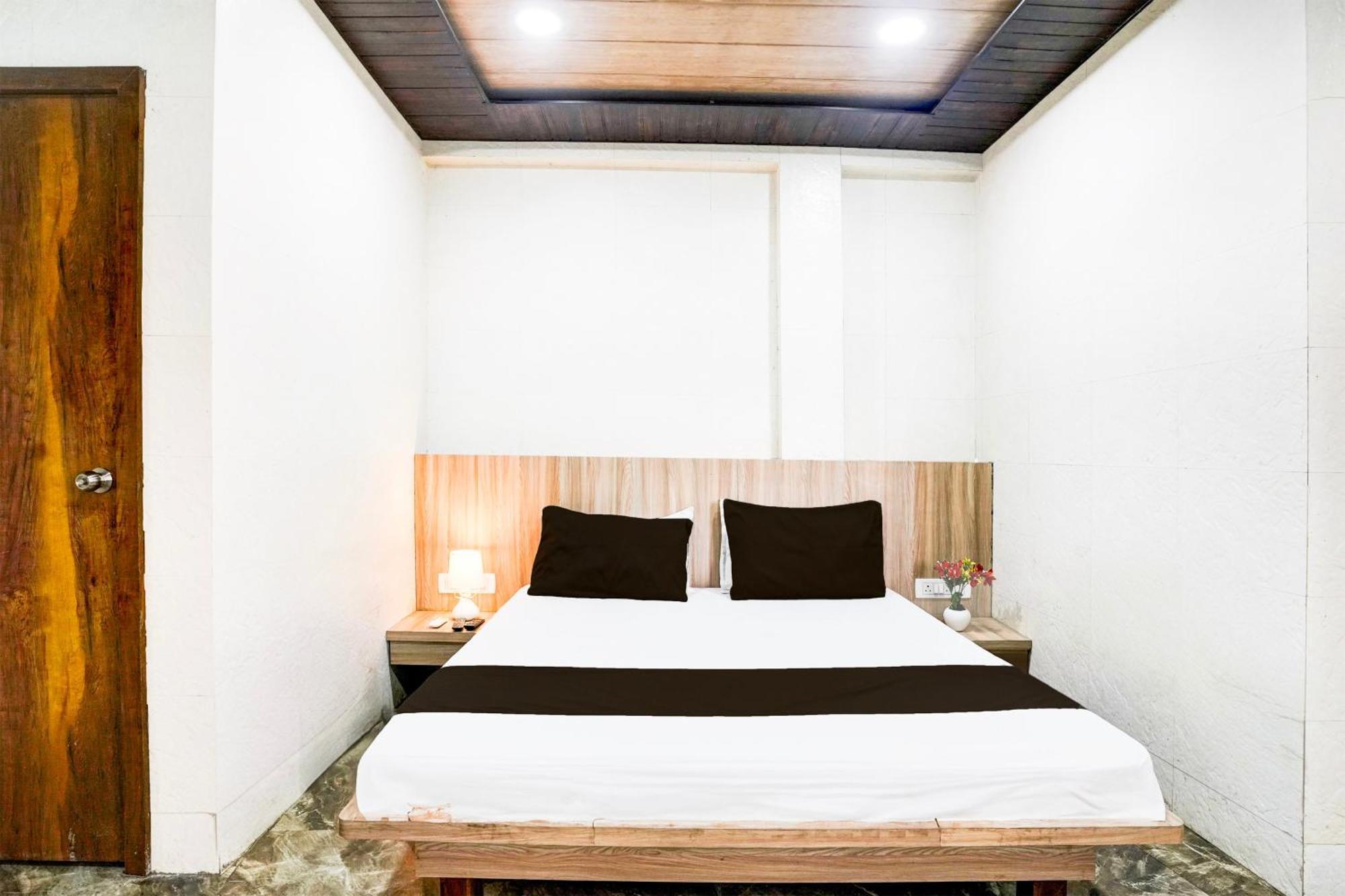 Super Hotel O Dombivali Formerly Pk Lodging Dombivli Екстериор снимка