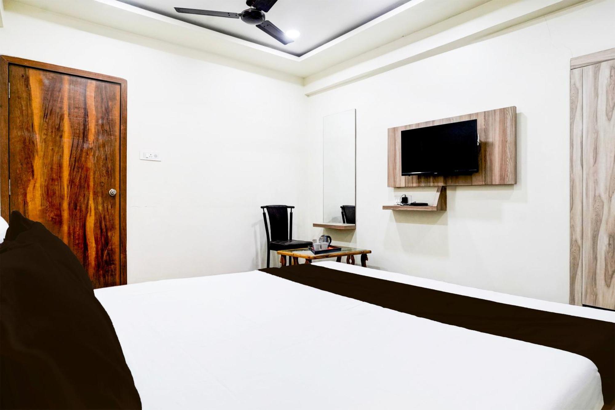 Super Hotel O Dombivali Formerly Pk Lodging Dombivli Екстериор снимка